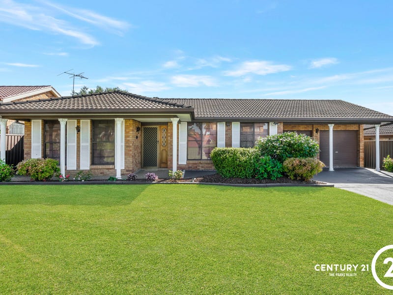 30 Mohawk Cres, Greenfield Park, NSW 2176