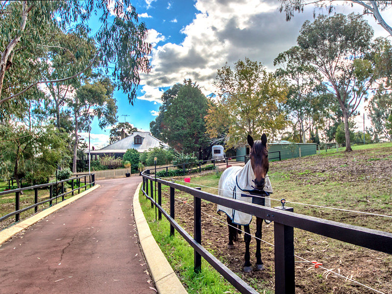 21 McKay Drive, Serpentine, WA 6125 Property Details