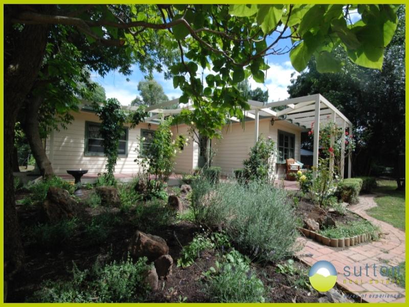 60 Bywong Street, Sutton, NSW 2620 Property Details