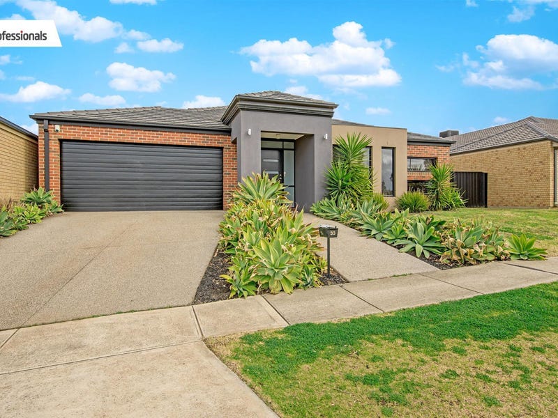 33 Archer Drive, Kurunjang, Vic 3337 Property Details