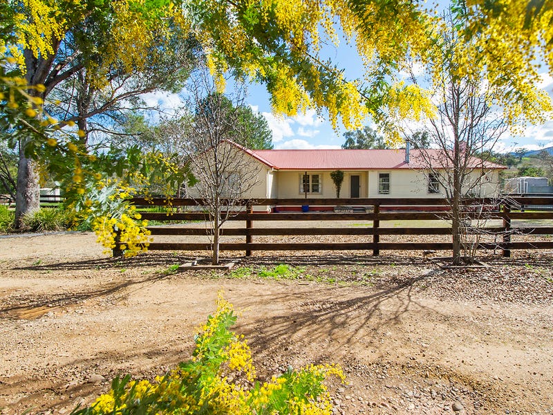 8 Camp Street, Gundy, NSW 2337 Property Details