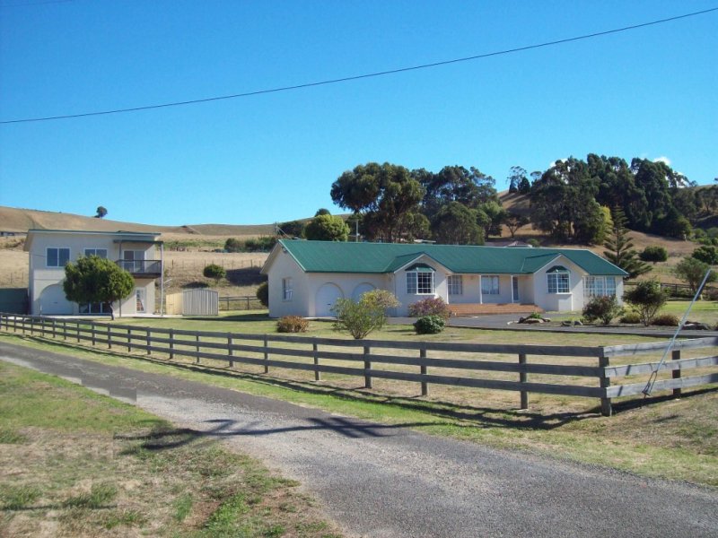 247 Penguin Road, West Ulverstone, TAS 7315