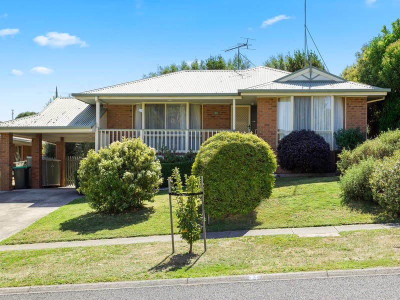 31 Valley View Parade, Korumburra, Vic 3950 House for Sale