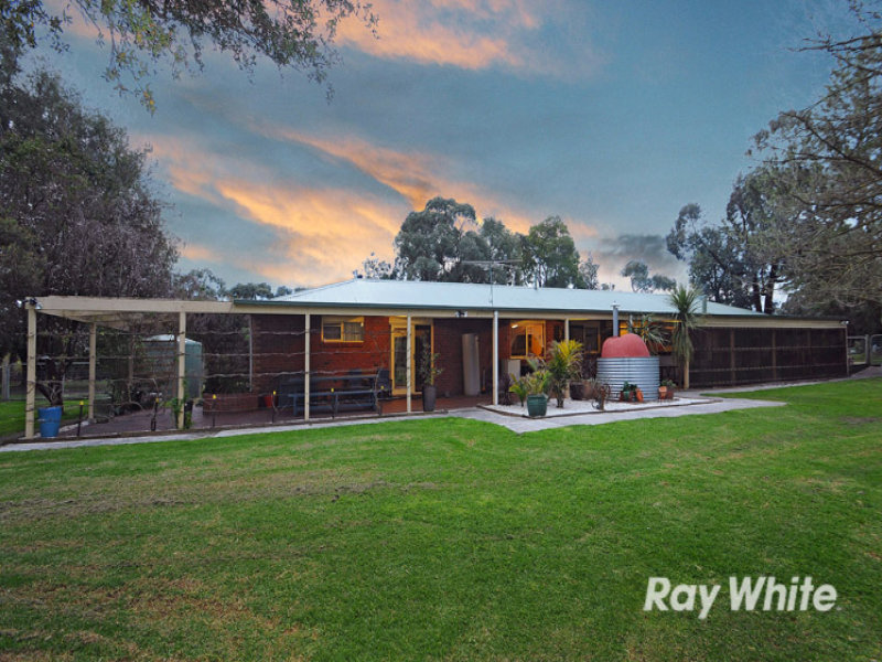 70 Gentle Annie Drive, Blind Bight, Vic 3980