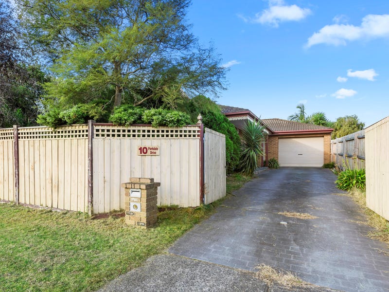 10 Parkdale Drive, Carrum Downs, VIC 3201