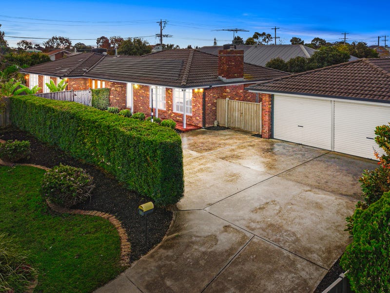 31 Westleigh Drive, Werribee, Vic 3030 Property Details