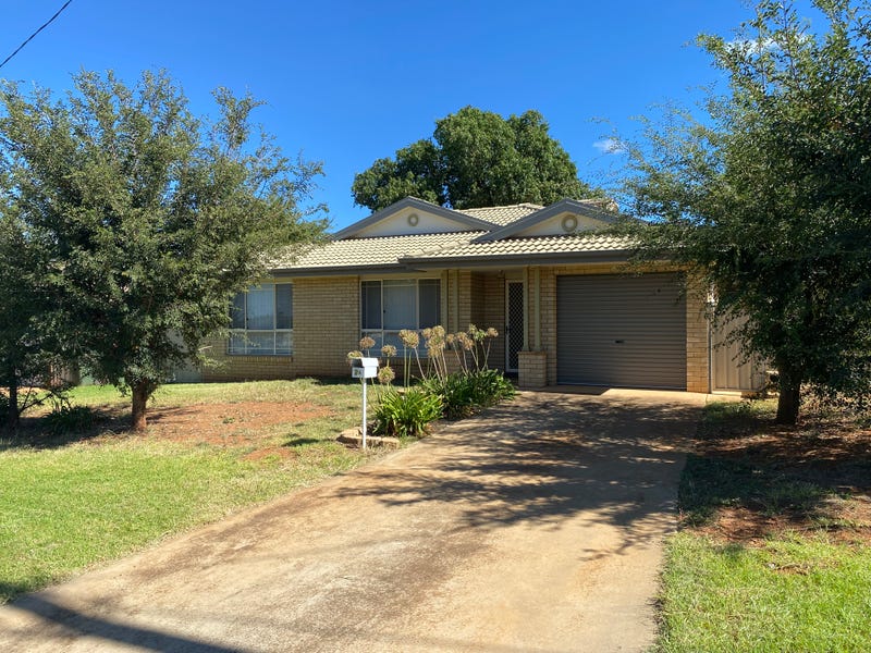 2A Farrer Street, Parkes, NSW 2870