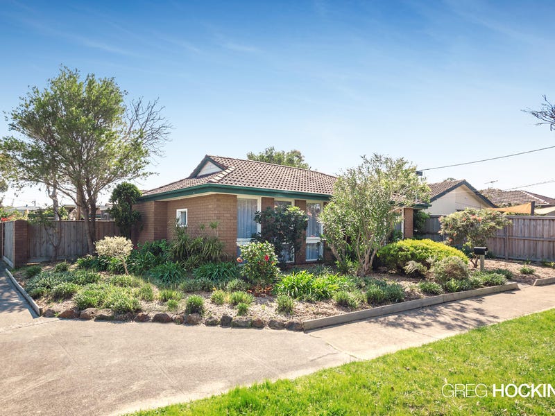 1 Lynn Street, Seaford, Vic 3198 House for Sale