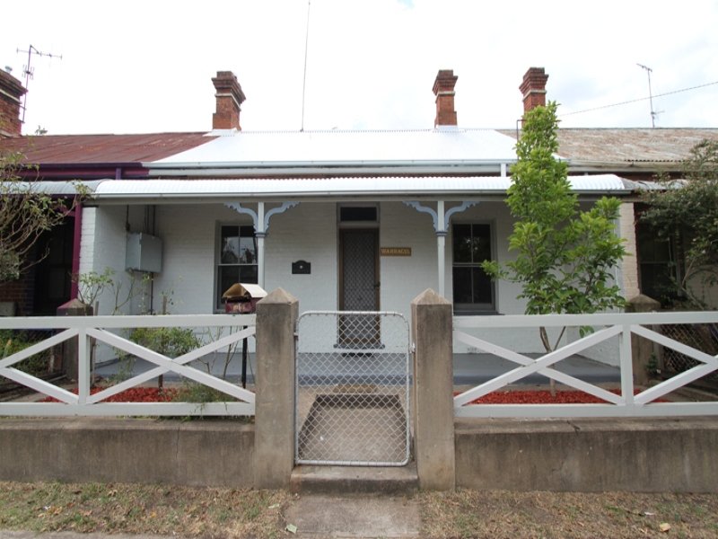 111 Seymour Street, Bathurst, NSW 2795 Property Details