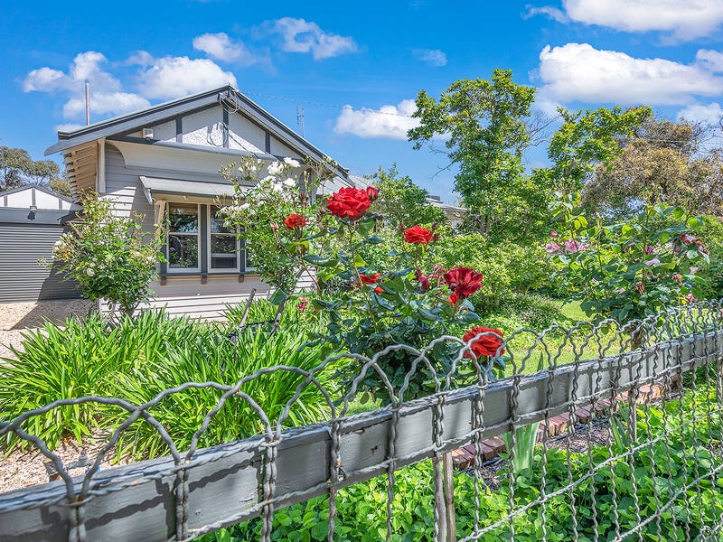 27 Hare Street, Echuca, Vic 3564 House for Sale