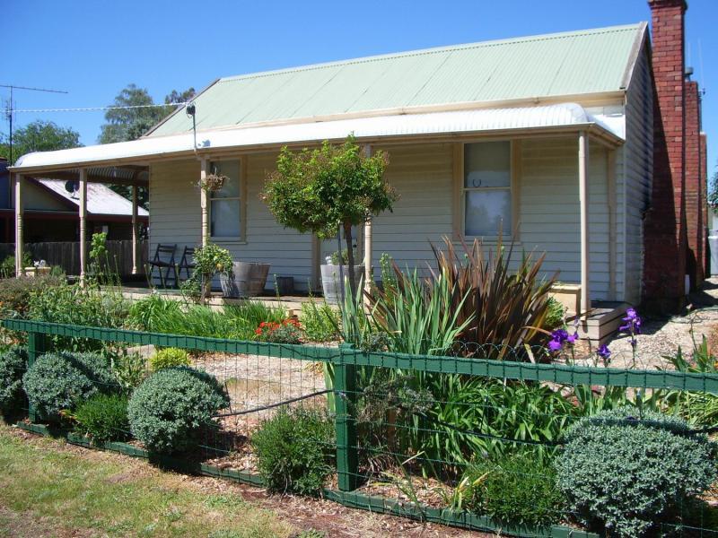 26 Cosmo Road, Trentham, Vic 3458 Property Details