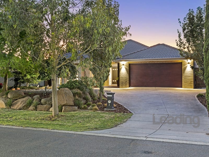 3 Highgrove Drive, Sunbury, Vic 3429 Property Details