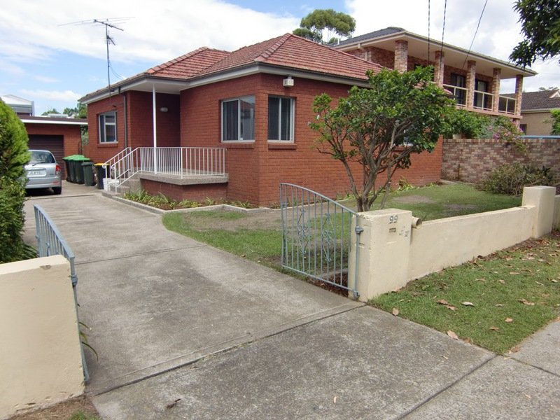 99 Mcintosh Road, Narraweena, NSW 2099