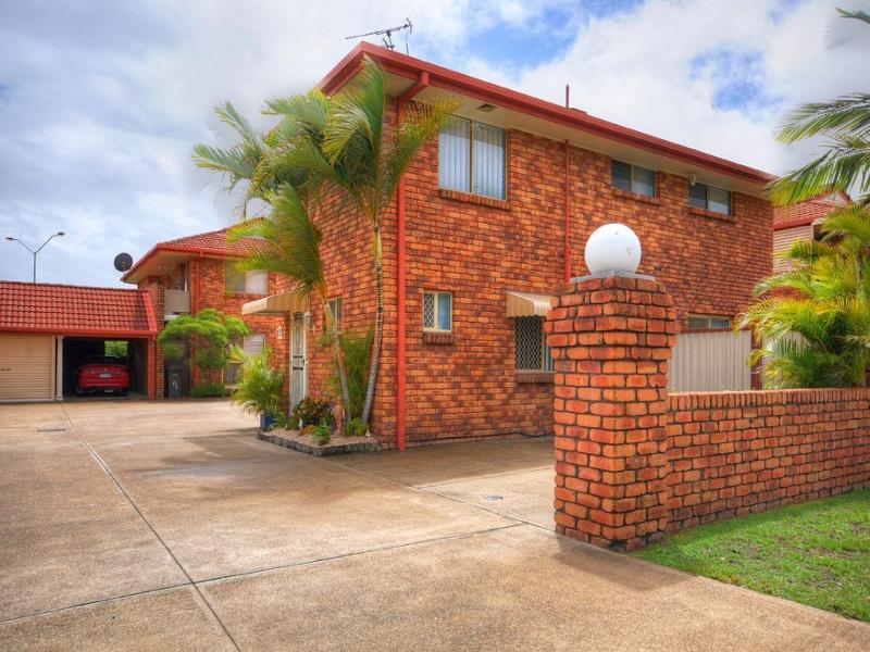 2/160 Barrier Reef Drive, Mermaid Waters, QLD 4218