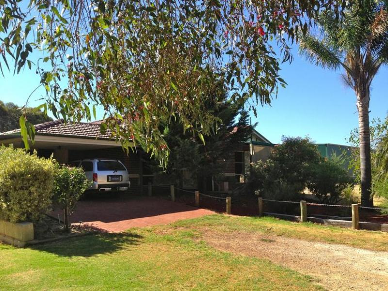 49 Lawley Road, Yarloop, WA 6218