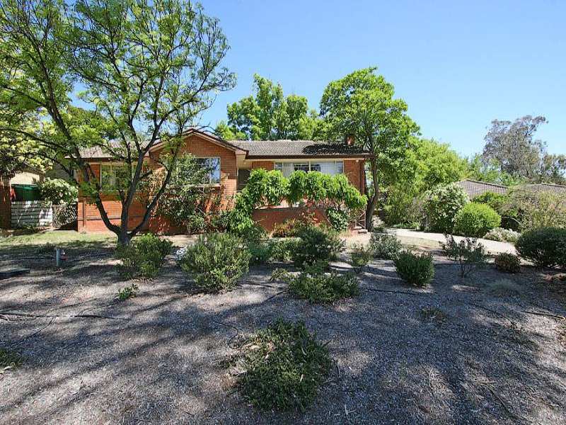 62 Birdwood Street, Hughes, ACT 2605