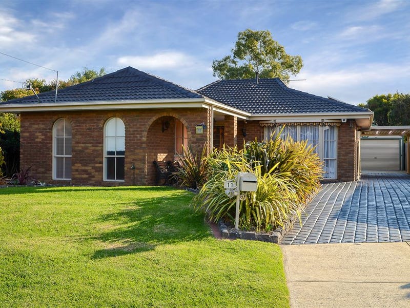 11 Falcon Court, Carrum Downs, VIC 3201