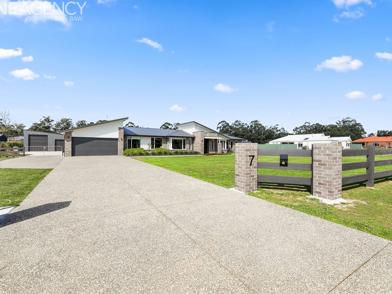 7 Ripplebrook Court, Drouin, Vic 3818 - Property Details