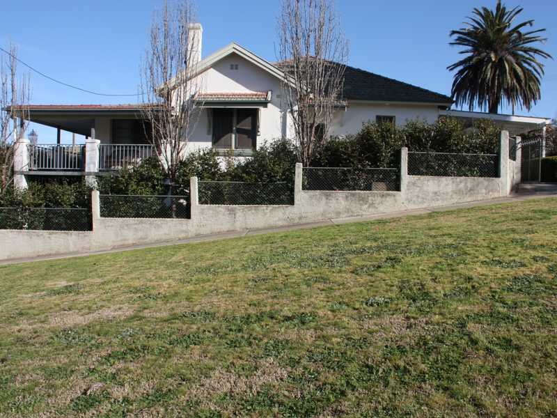 12 Virgil Street, Gundagai, NSW 2722