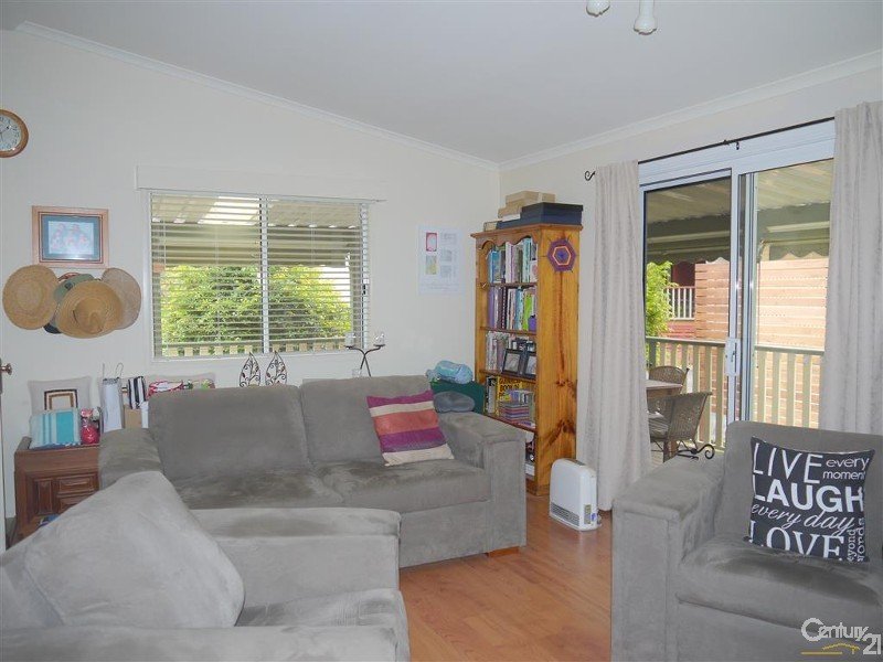 12 James Campbell Place, Nautical Village, Kincumber, NSW 2251 Property Details