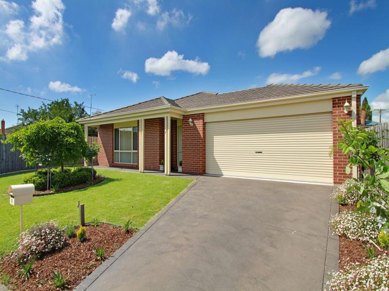 8 Carbine Street, Moe, Vic 3825 Property Details