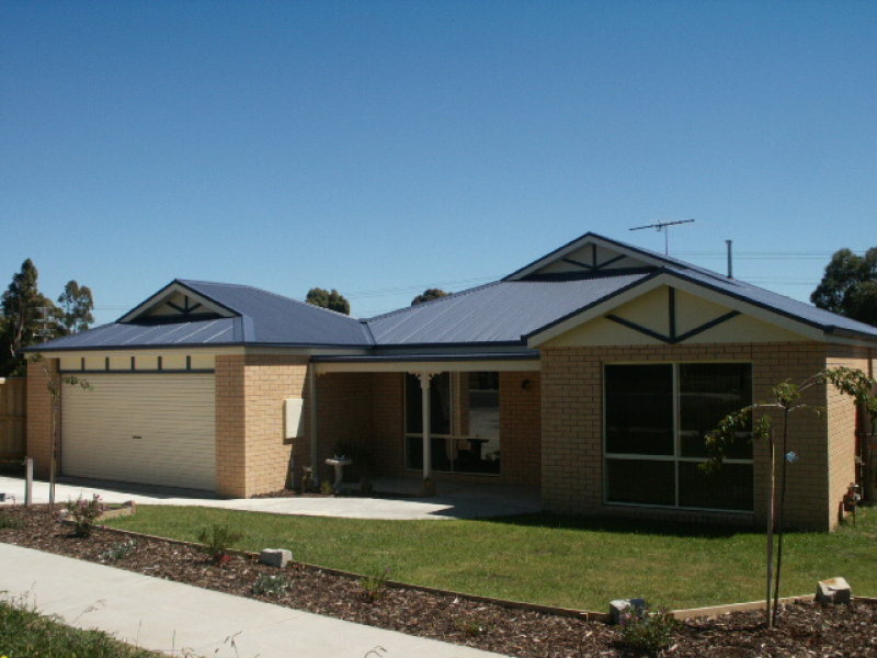 16 Poplar Close, Trafalgar, VIC 3824