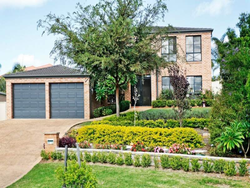 31 Braeside Cres, Glen Alpine, NSW 2560