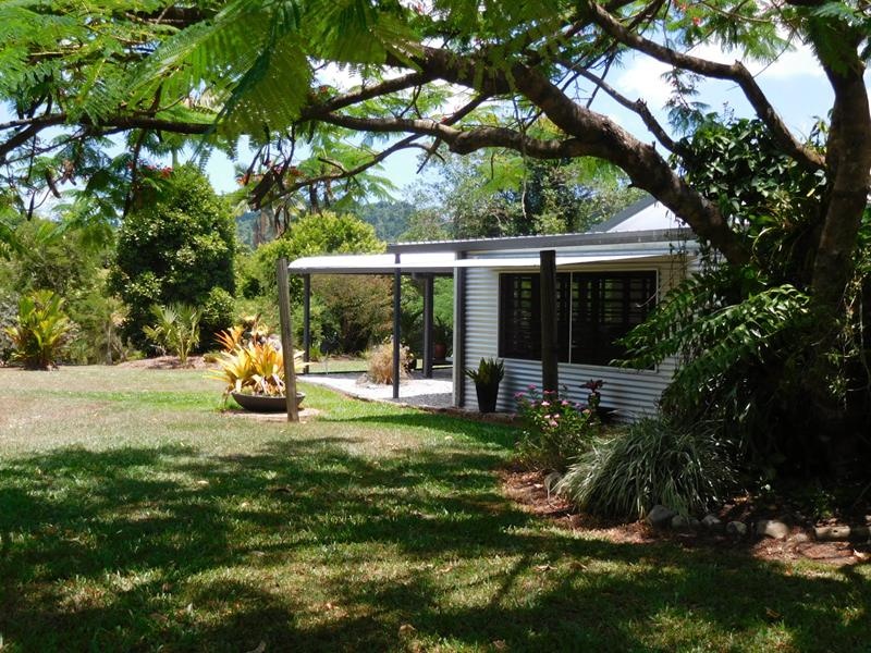 395 Mena Creek Road, Mena Creek, QLD 4871