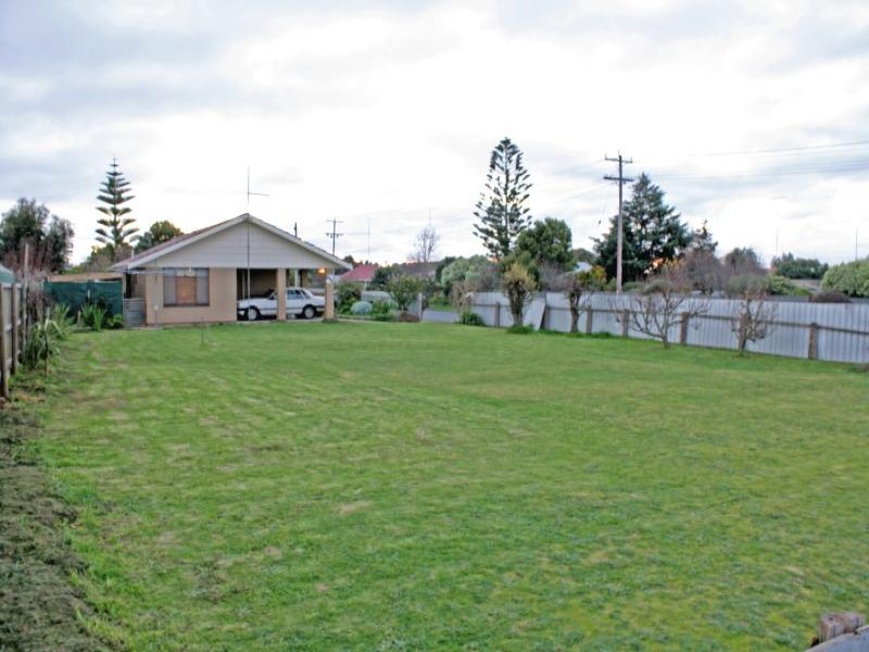 39 Sinclair Street, Colac, VIC 3250