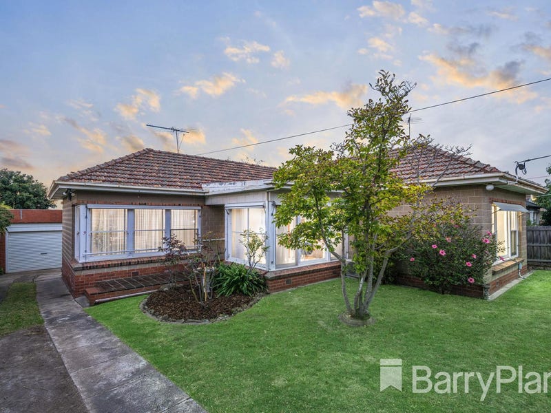 9 Fairmont Road, Newtown, VIC 3220