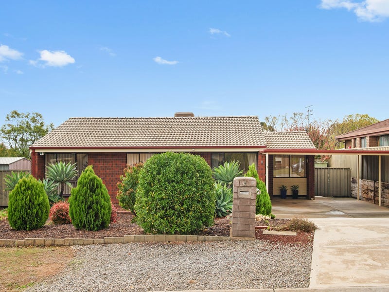 9 Illawarra Court, Craigmore, SA 5114 Property Details