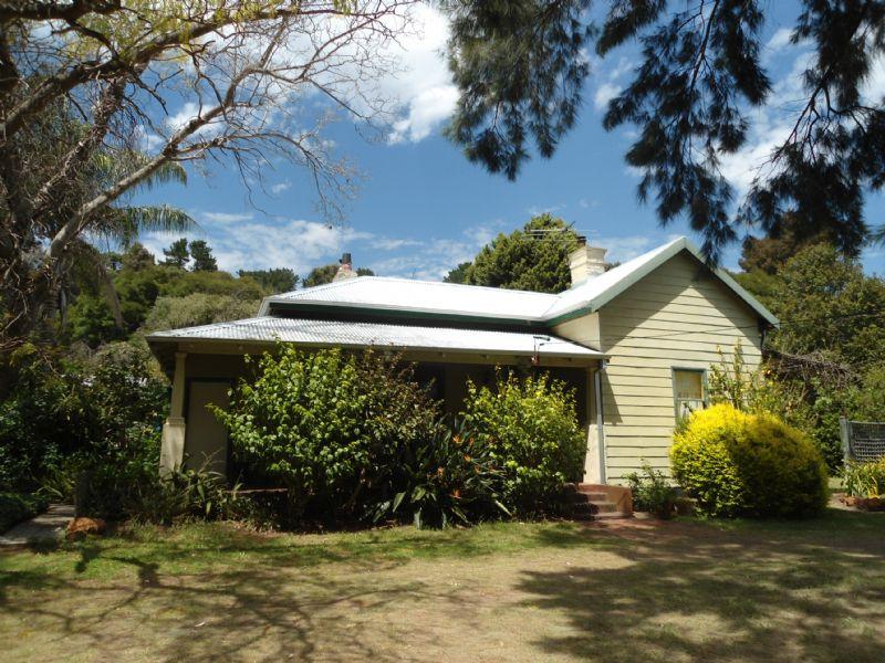 25 Atkins Street, Jarrahdale, WA 6124 - Property Details