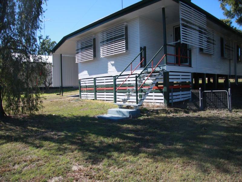 2 Burnham Street, Moura, Qld 4718