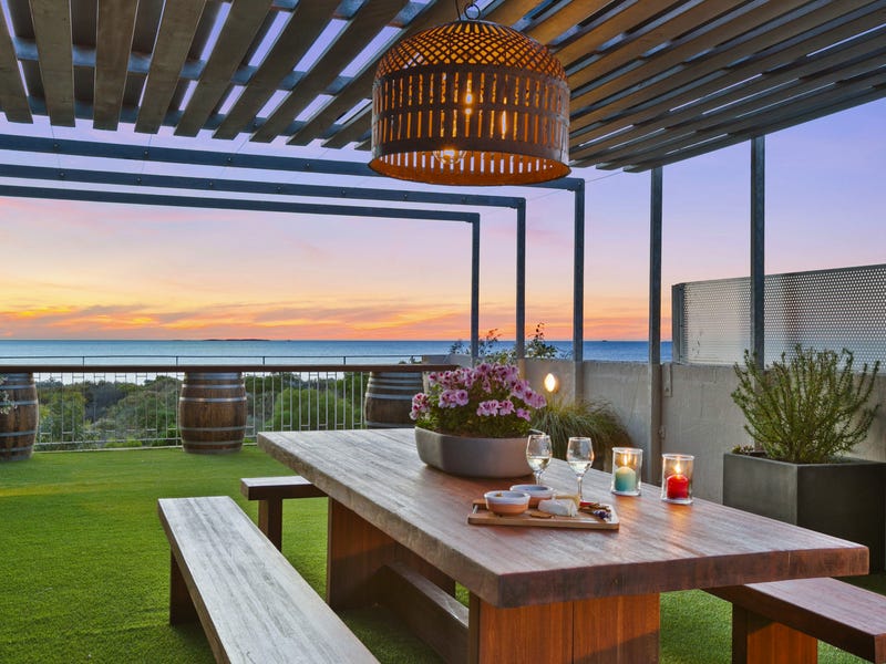 45 Perlinte View, North Coogee, WA 6163 House for Sale realestate