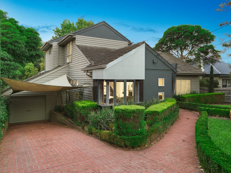 4 Barnes Avenue, Burwood, VIC 3125