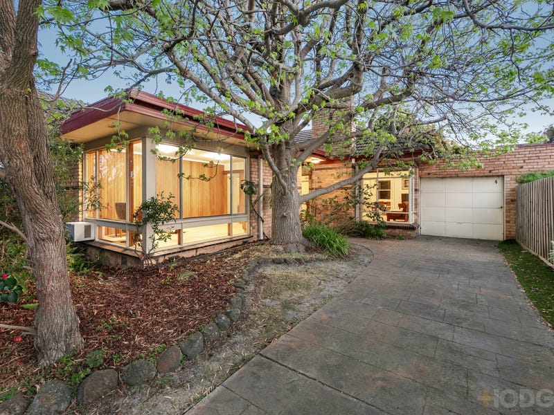 4 Churchill Avenue, Cheltenham, Vic 3192 Property Details