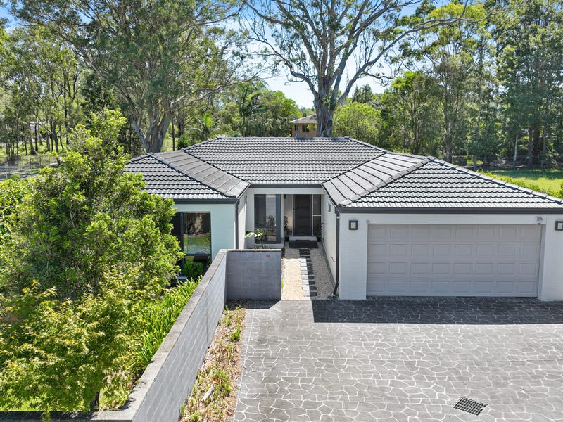 2/12 Warren Street, Seaham, NSW 2324 Property Details