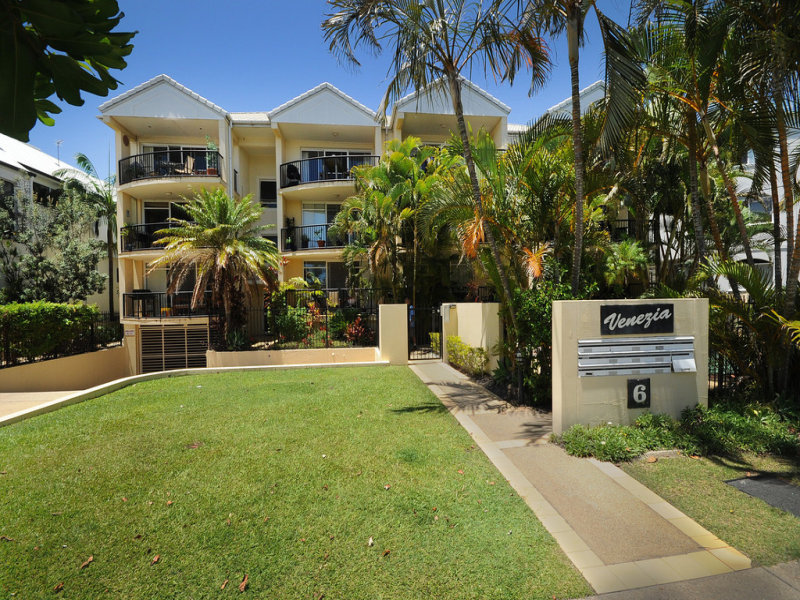 6 Venice Street, Mermaid Beach, QLD 4218