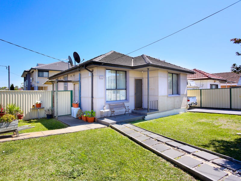 218 Blaxcell Street, South Granville, NSW 2142