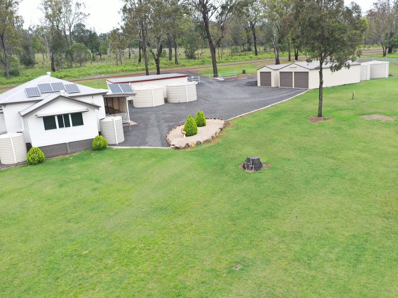 11 Golf Course Road, Goombungee, Qld 4354 Property Details