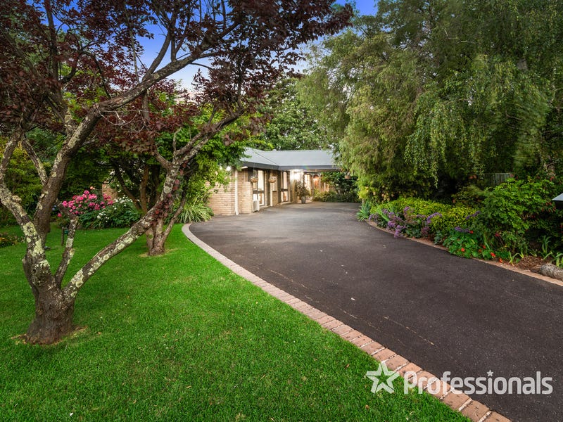 18 Kingswood Drive, Chirnside Park, Vic 3116 House for Sale