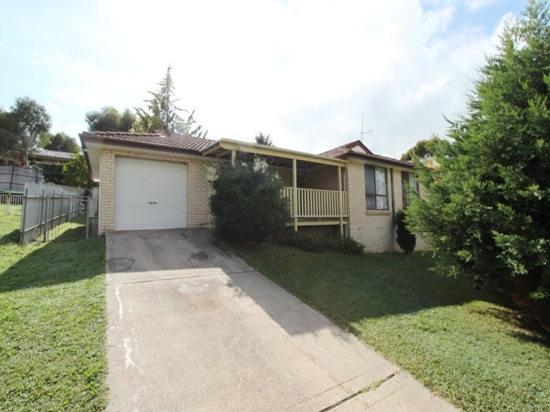 13 Minna Place, South Bathurst, NSW 2795