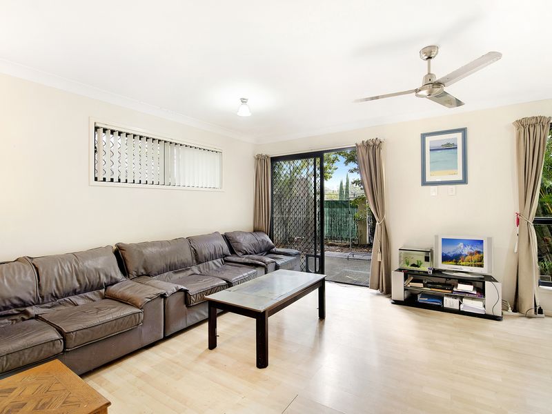 4/232 Queen Street, Southport, Qld 4215 - Property Details