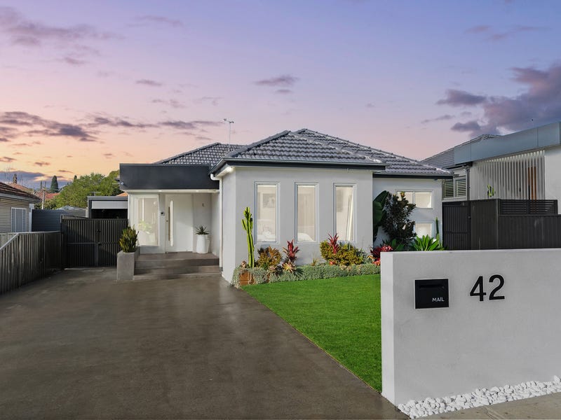 42 Forsyth Street, Kingsgrove, NSW 2208 House for Sale realestate