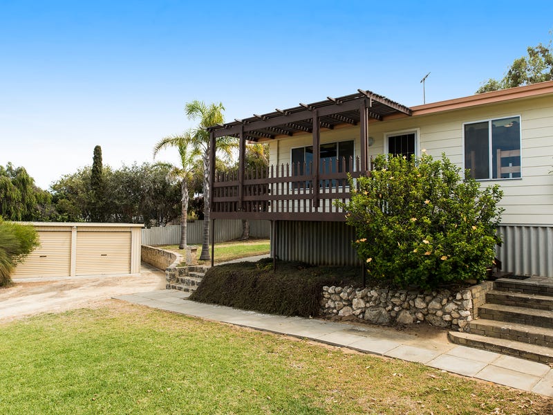 5 Walebing Way, Guilderton, WA 6041