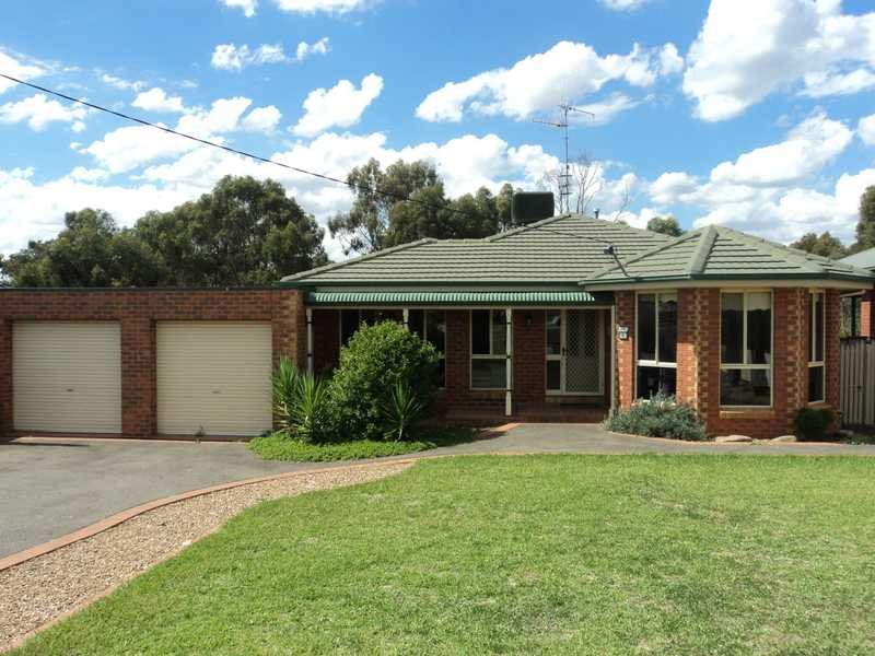 15 Heritage Drive, Broadford, VIC 3658