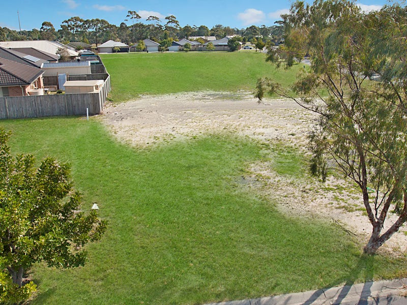 7 Yallimbah Avenue, Tanilba Bay, NSW 2319