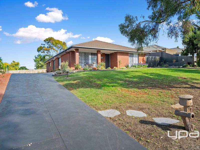 27 Horder Crescent, Darley, Vic 3340 Property Details