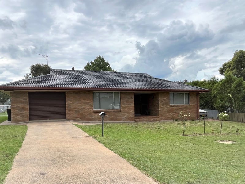 23 North St, Coonabarabran, NSW 2357 House for Sale