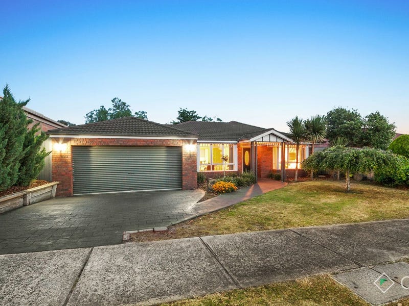103 Waverley Park Drive, Cranbourne North, VIC 3977
